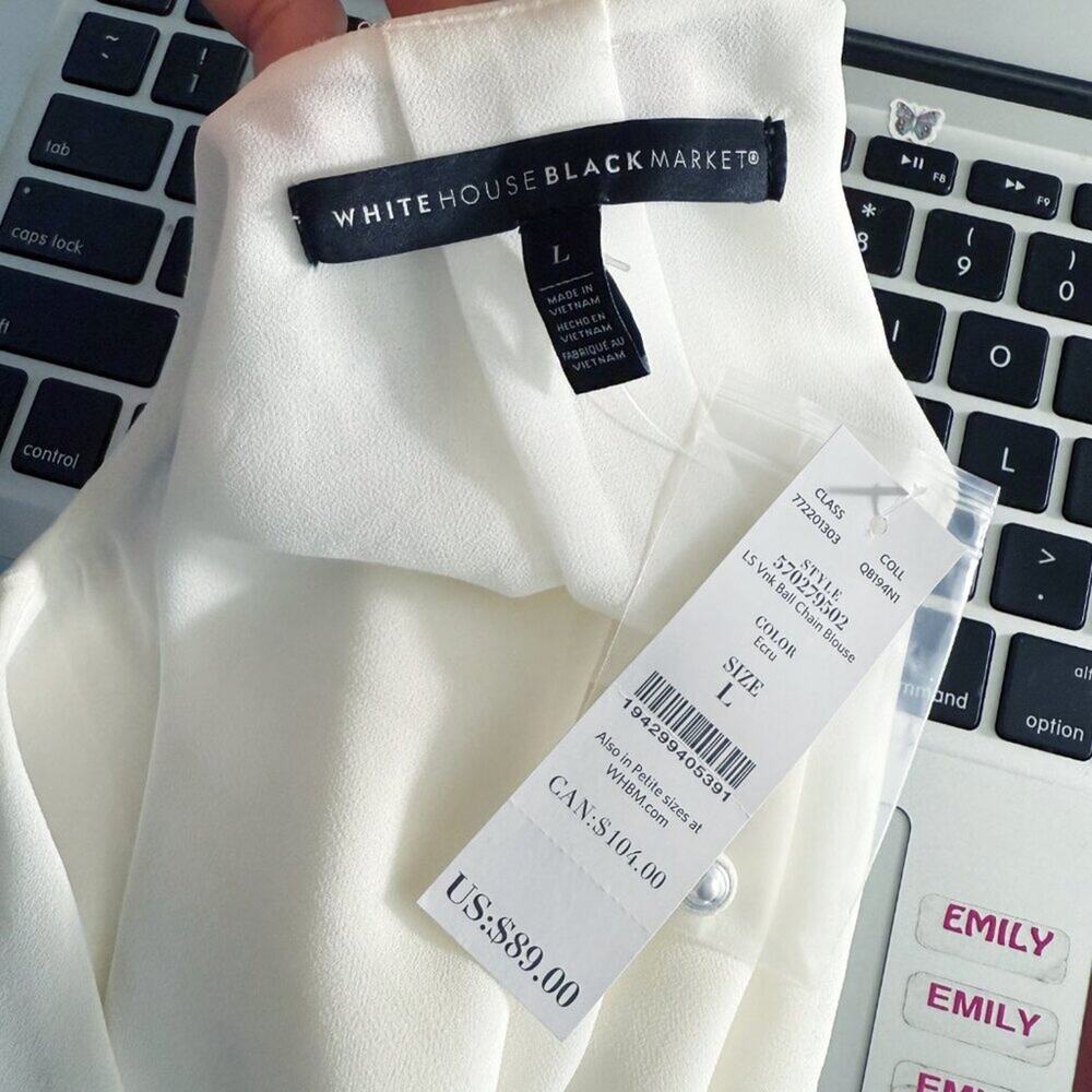 NWT WHBM Cream Long Sleeve Blouse Size Large V-Neck Button Detail 100% Polyester - Picture 7 of 10